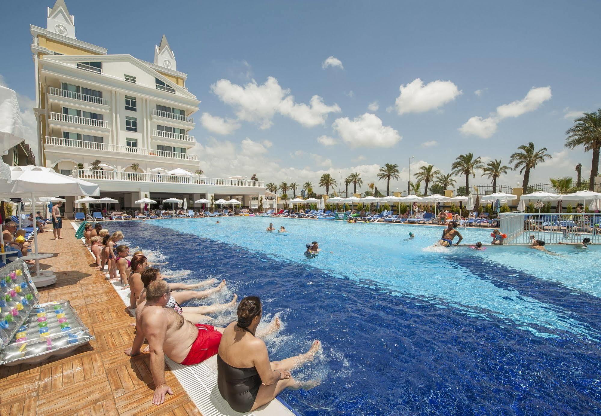 Dream World Resort & Spa Side Buitenkant foto