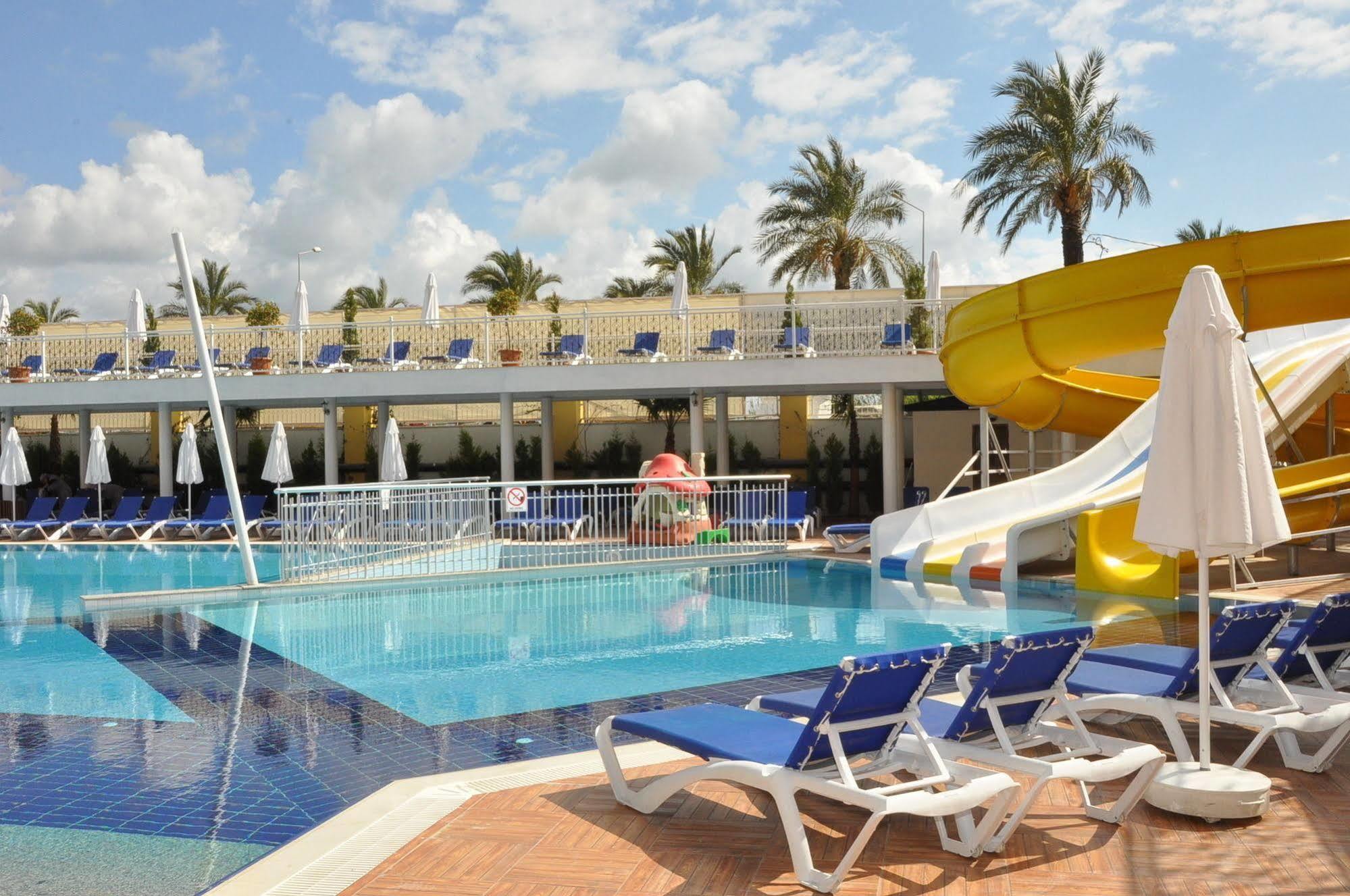 Dream World Resort & Spa Side Buitenkant foto